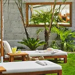 Hotel Meruno Alacati *