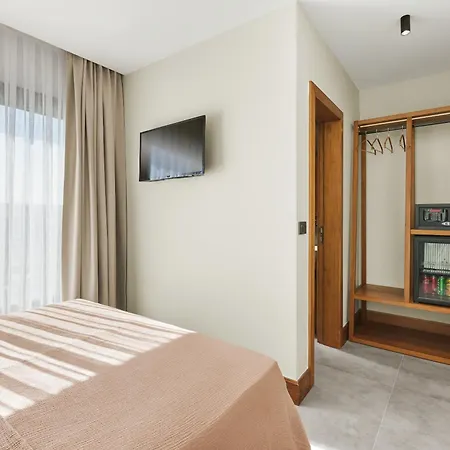 Meruno Alacati * Çeşme