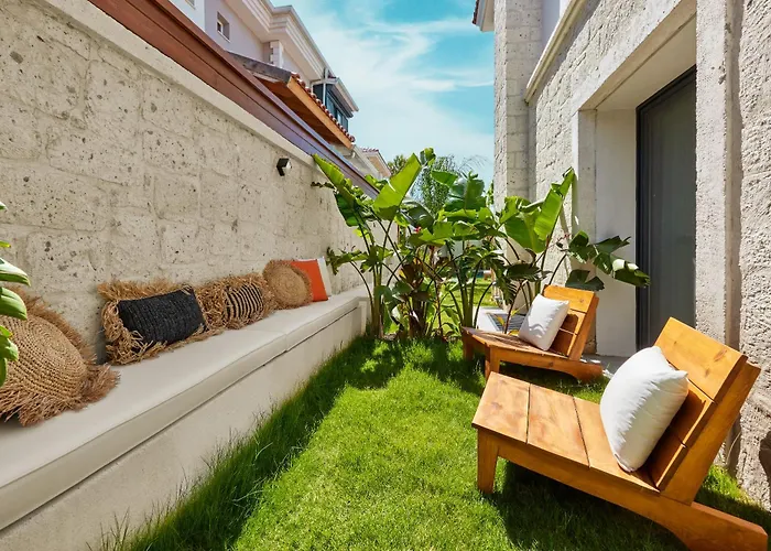 Отель Meruno Alacati Кешме