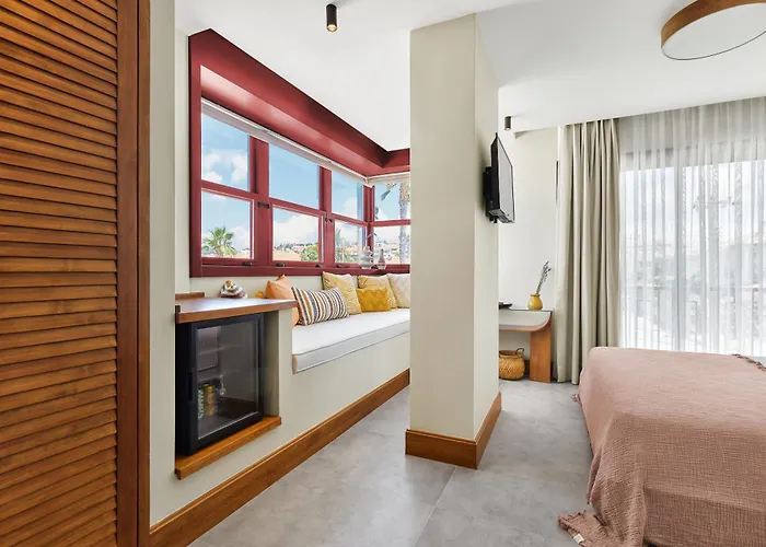 Отель Meruno Alacati *